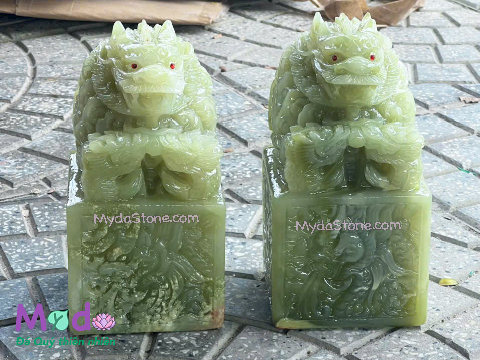 Ấn Rồng đá Ngọc Xanh Pakistan
