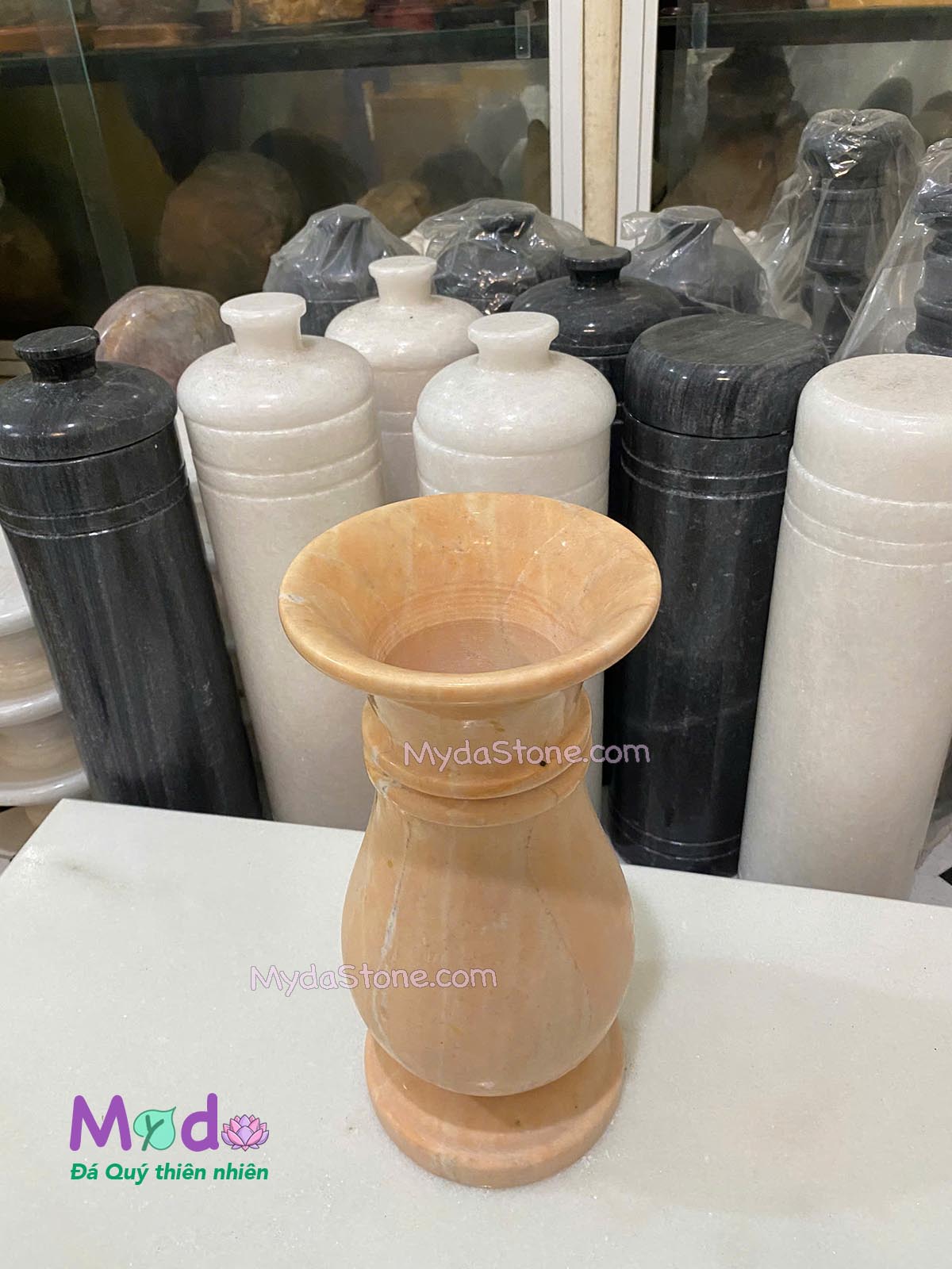 Bình Hoa đá Cà Rốt Vàng