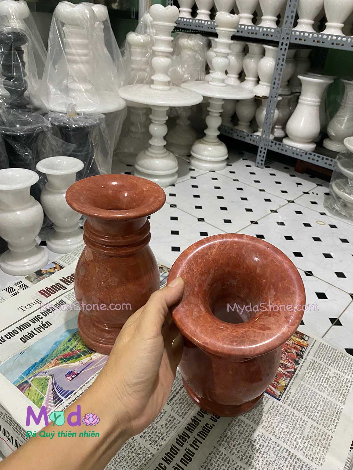 Bình Hoa đá Đỏ Thanh Hoá