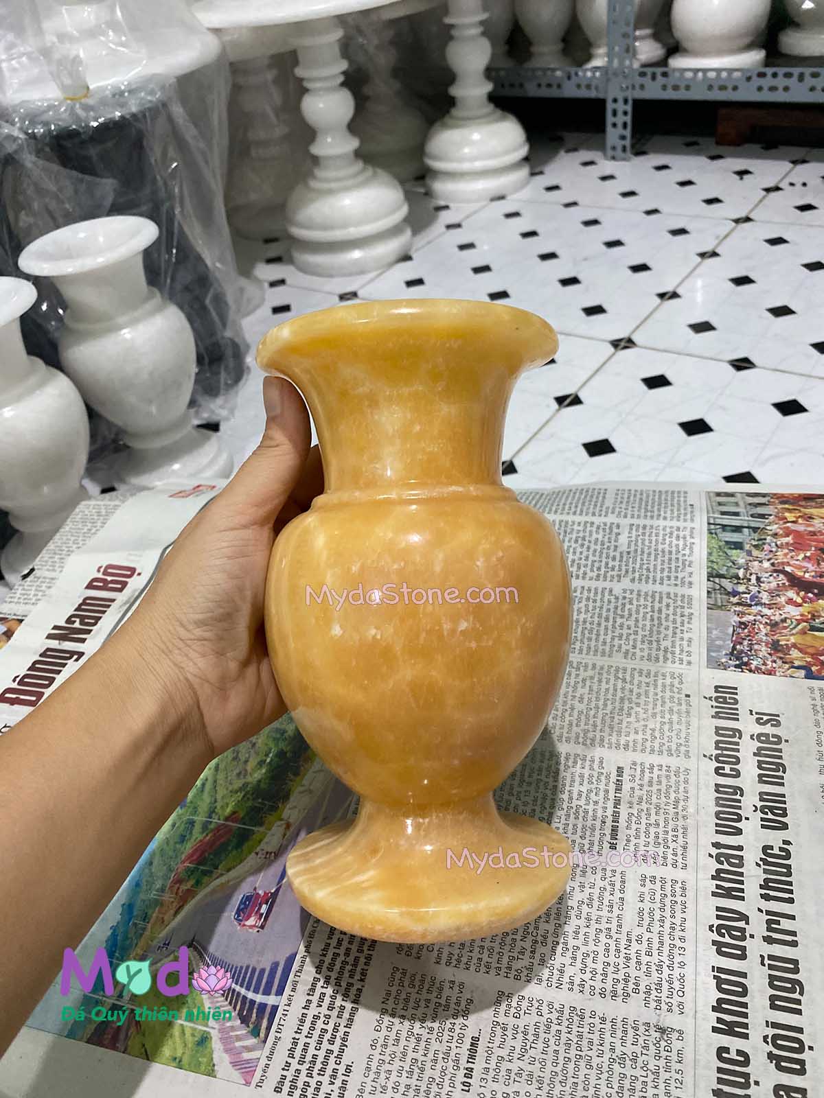 Bình hoa đá Ngọc Hoàng Long