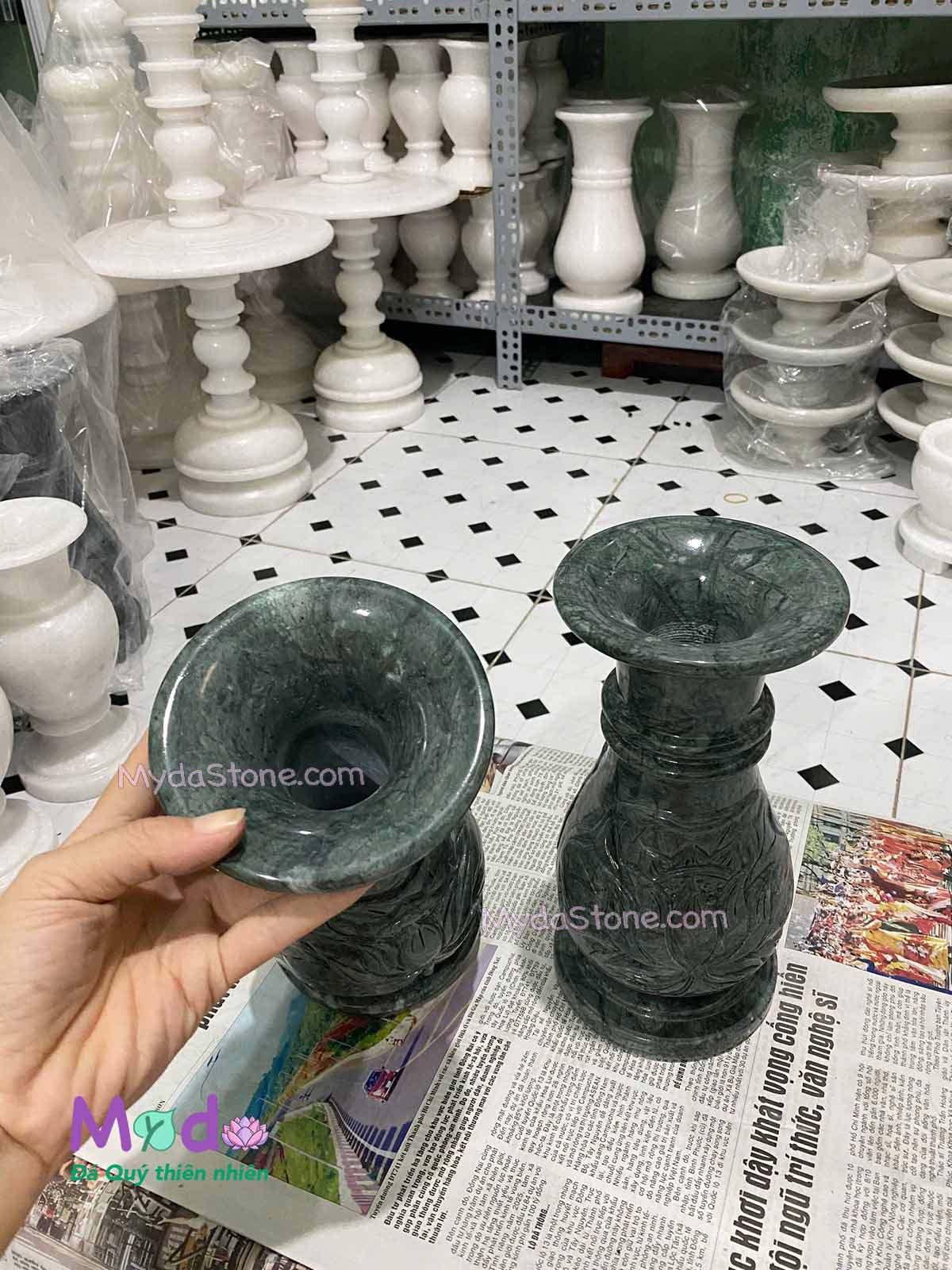 Bình Hoa chạm sen đá Xanh Ấn Độ