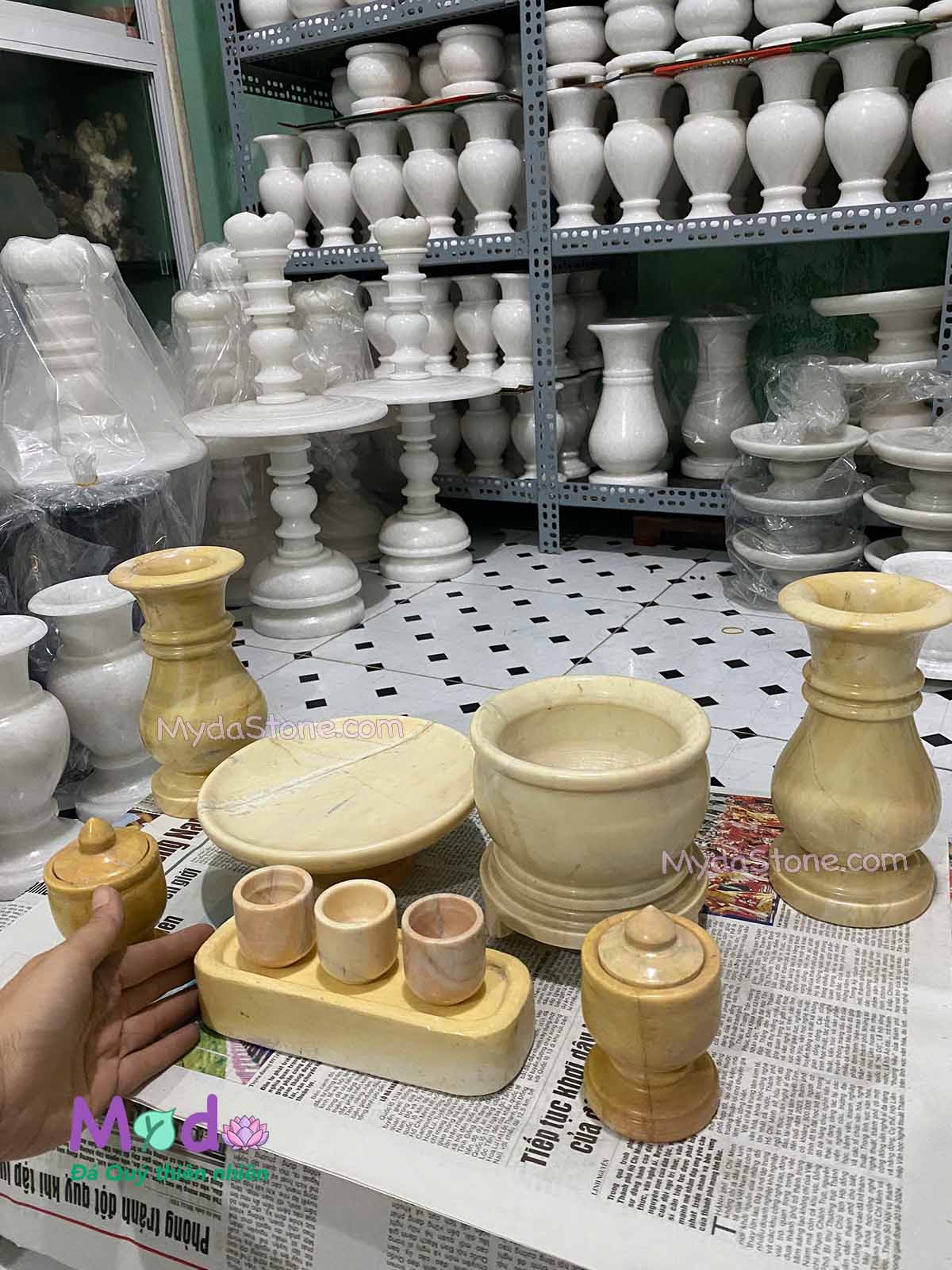 Bộ Đồ Thờ Cúng đá Cà Rốt Vàng
