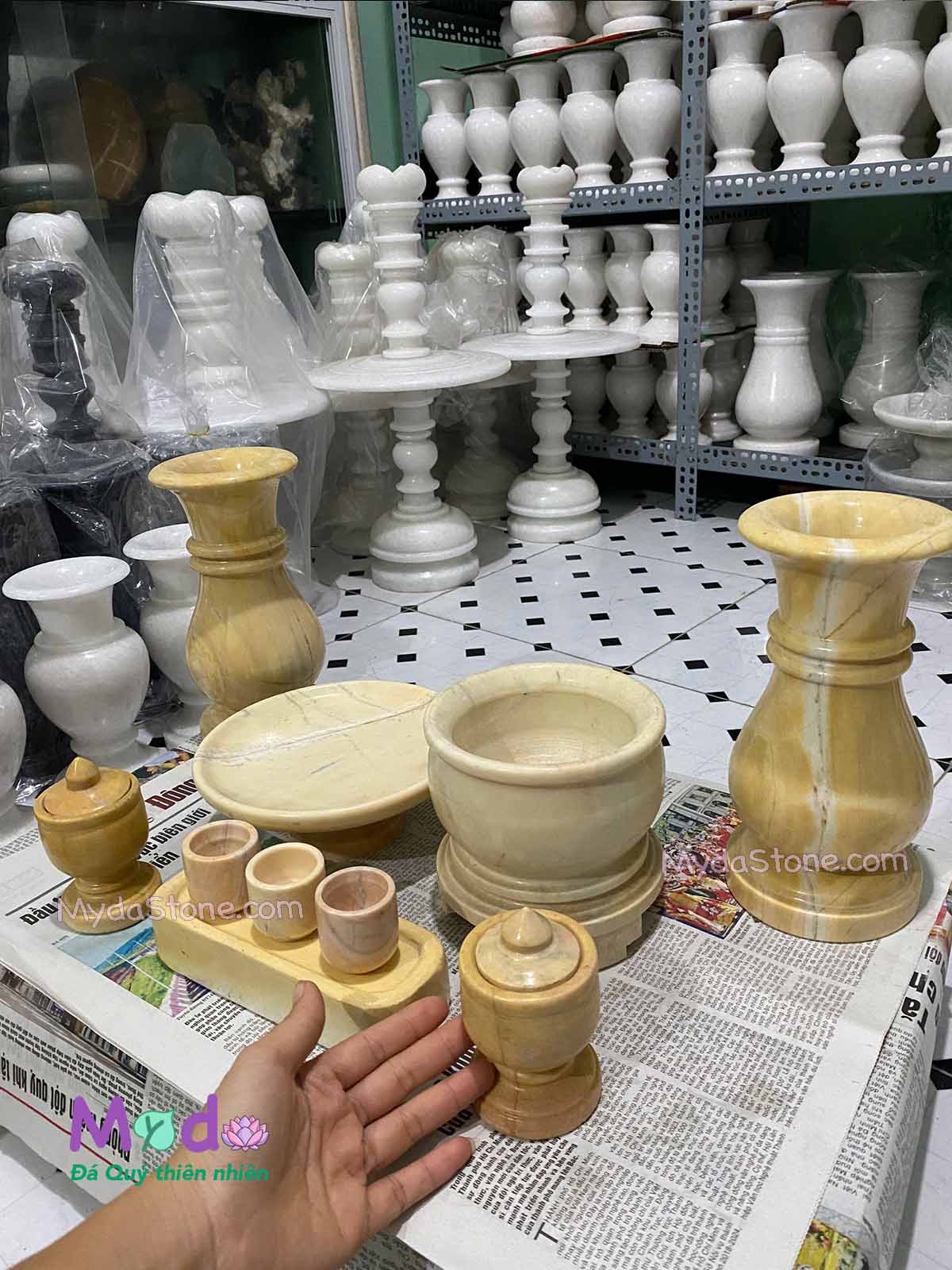 Bộ Đồ Thờ Cúng đá Cà Rốt Vàng