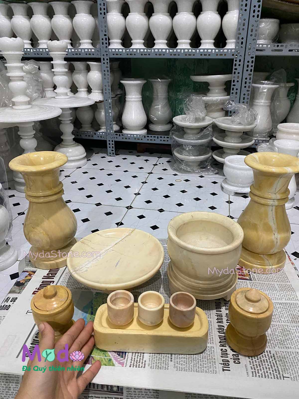 Bộ Đồ Thờ Cúng đá Cà Rốt Vàng