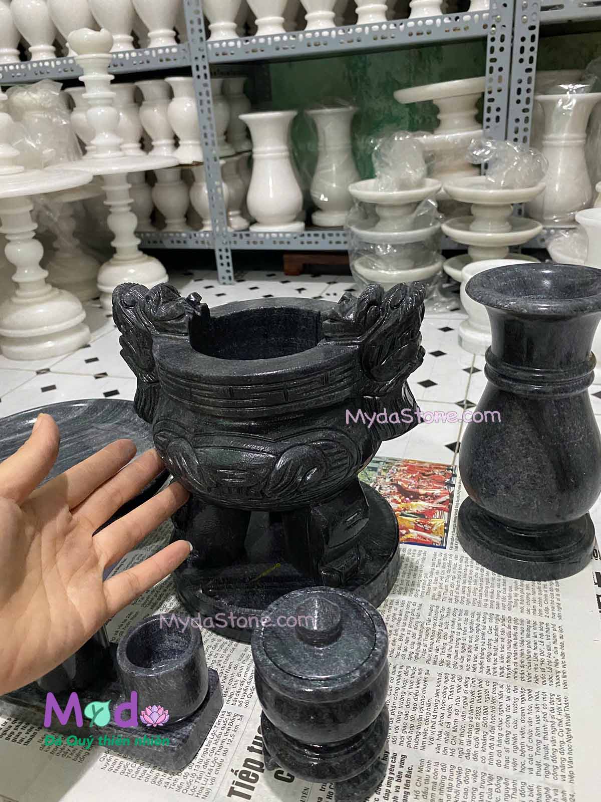 Bộ Đồ Thờ Cúng đá Cẩm Thạch Đen