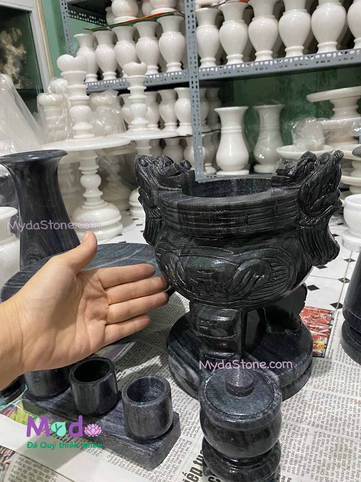 Bộ Đồ Thờ Cúng đá Cẩm Thạch Đen