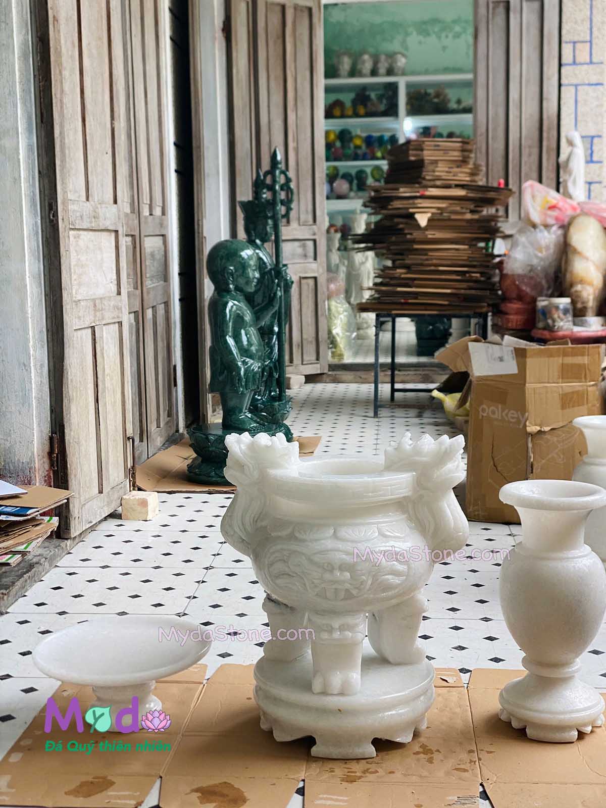 Bộ đồ thờ đá Cẩm Thạch Trắng