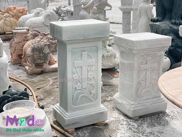 Chân đế tượng Đức Mẹ đá Cẩm Thạch Trắng Xanh