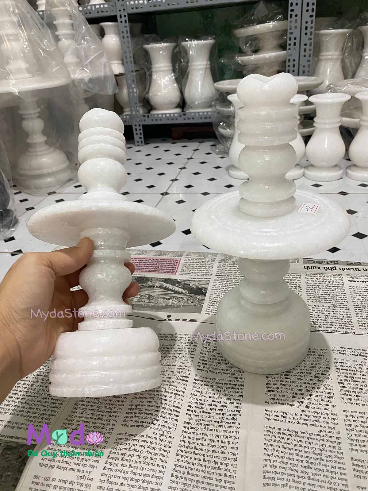 Chân Đèn đá Cẩm Thạch Trắng