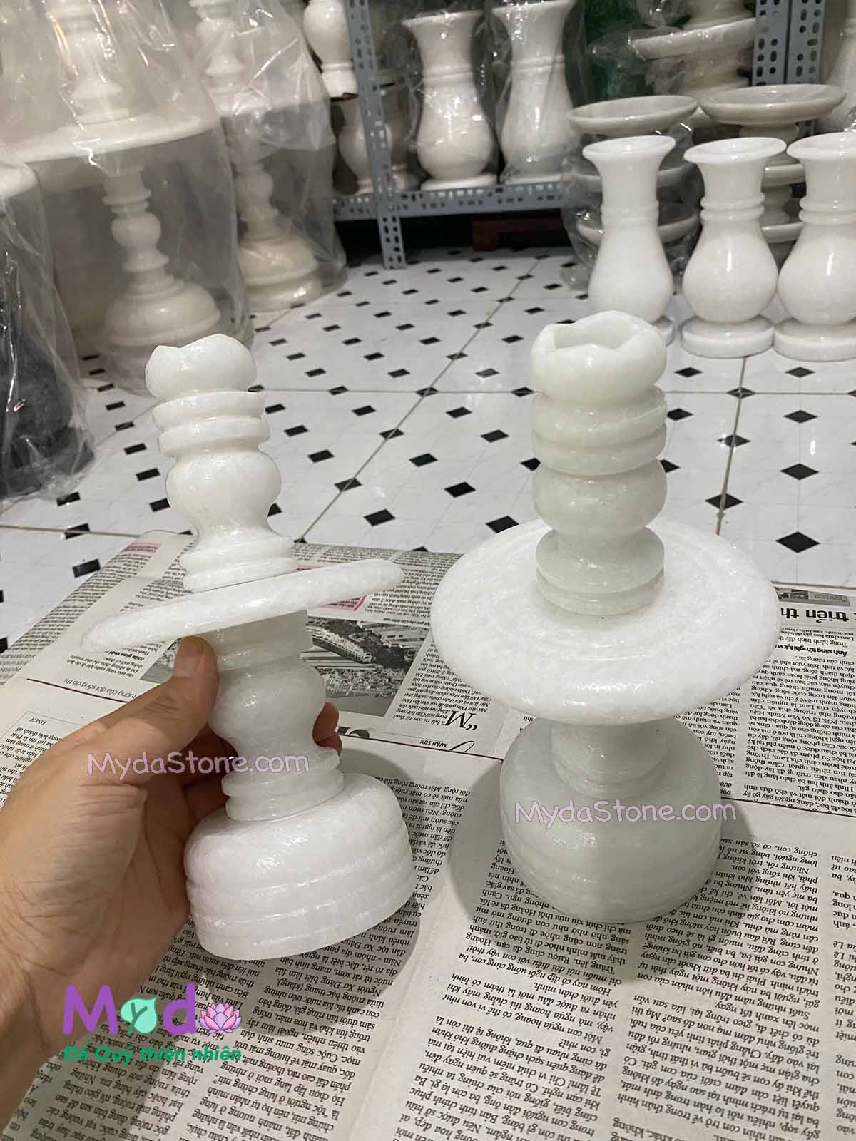 Chân Đèn đá Cẩm Thạch Trắng