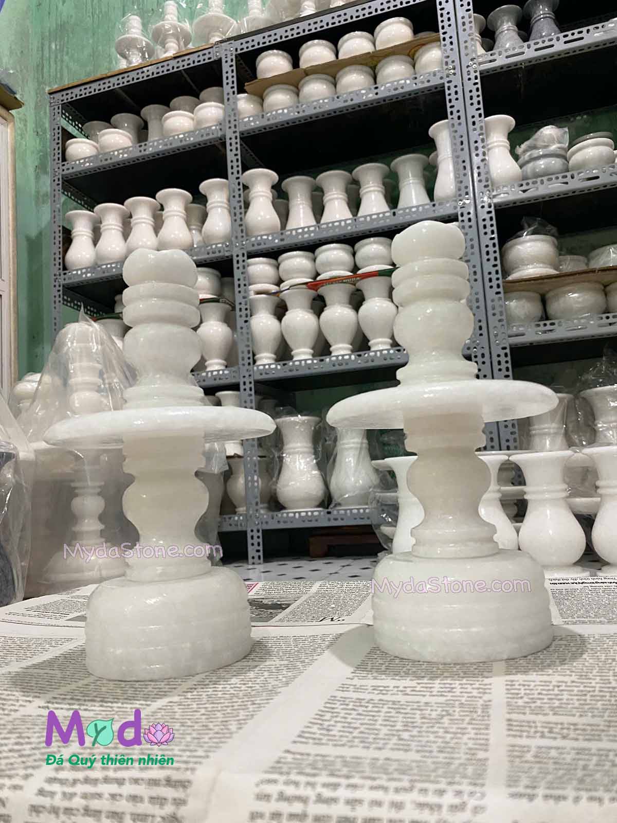 Chân Đèn đá Cẩm Thạch Trắng