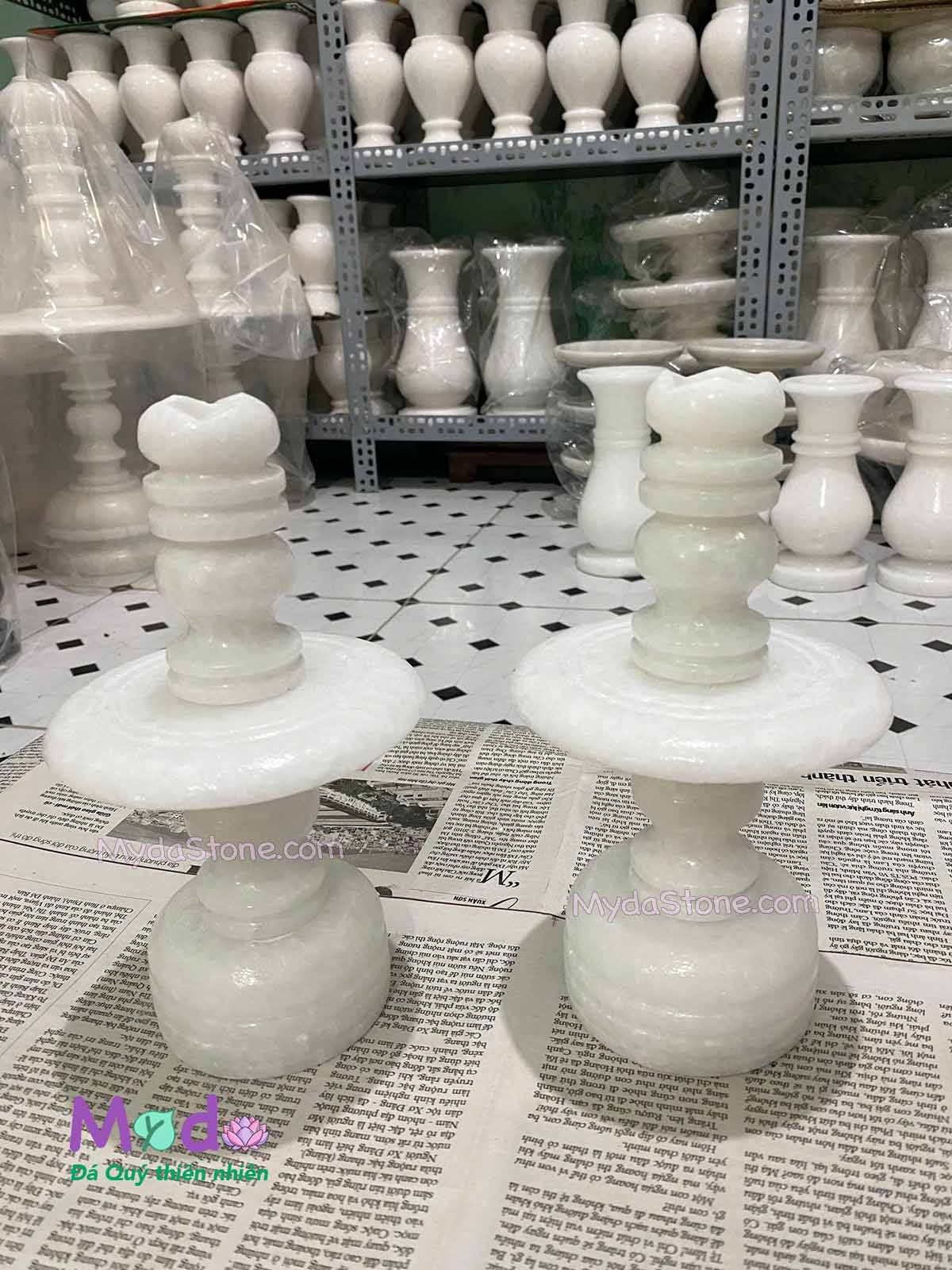 Chân Đèn đá Cẩm Thạch Trắng