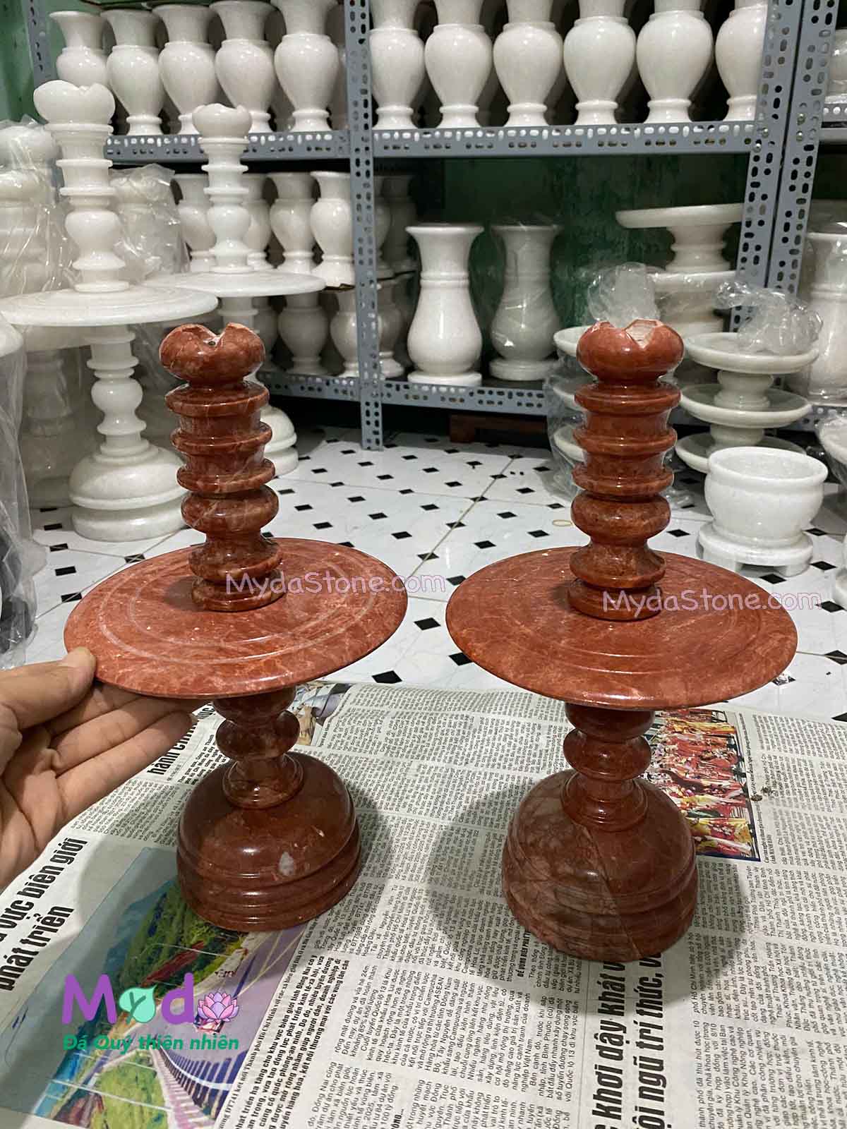 Chân Đèn đá đỏ Thanh Hoá