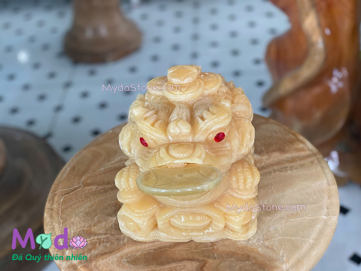 Cóc Thiềm Thừ đá Ngọc Hoàng Long