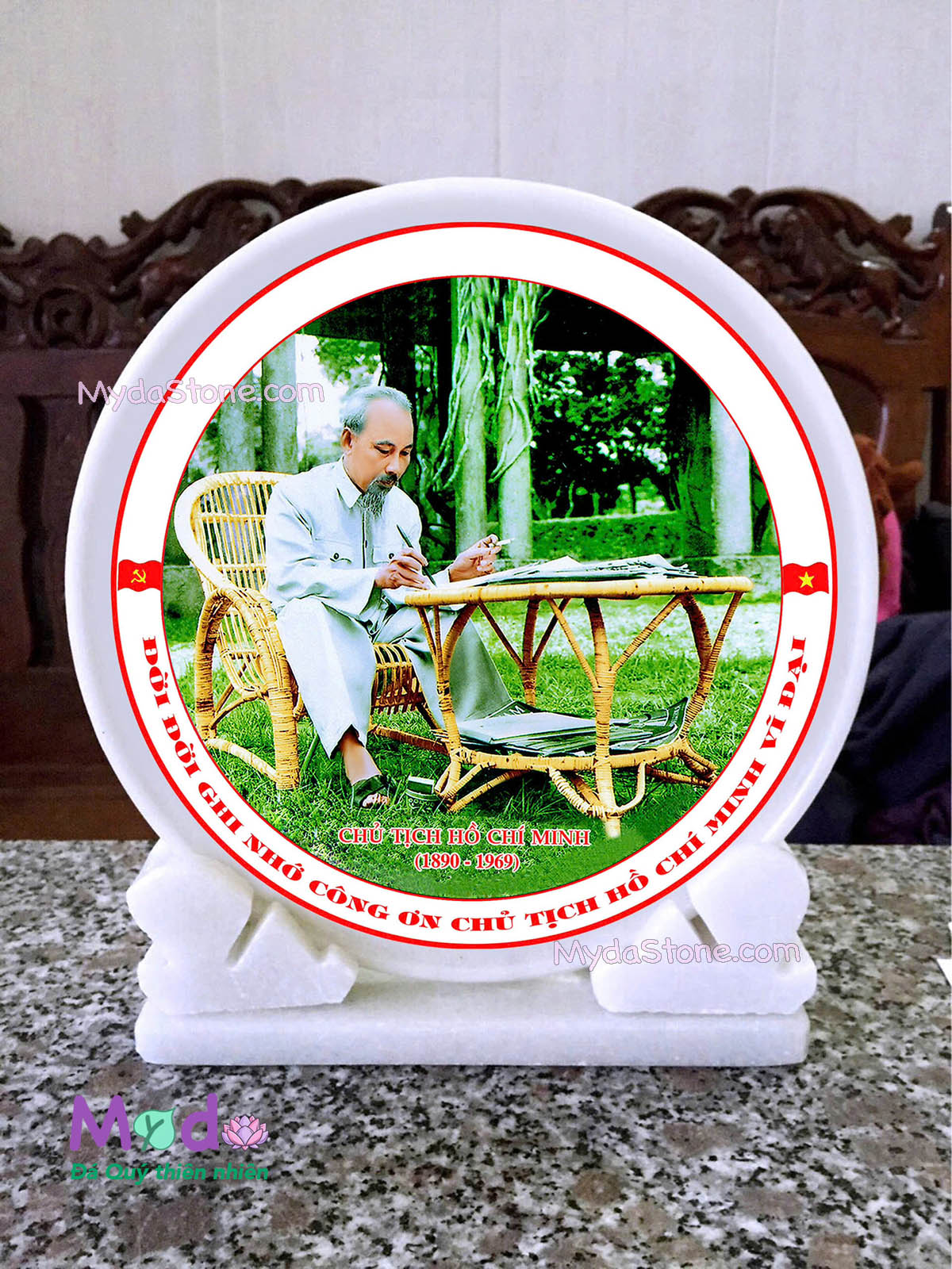 Đĩa đá in hình Bác Hồ