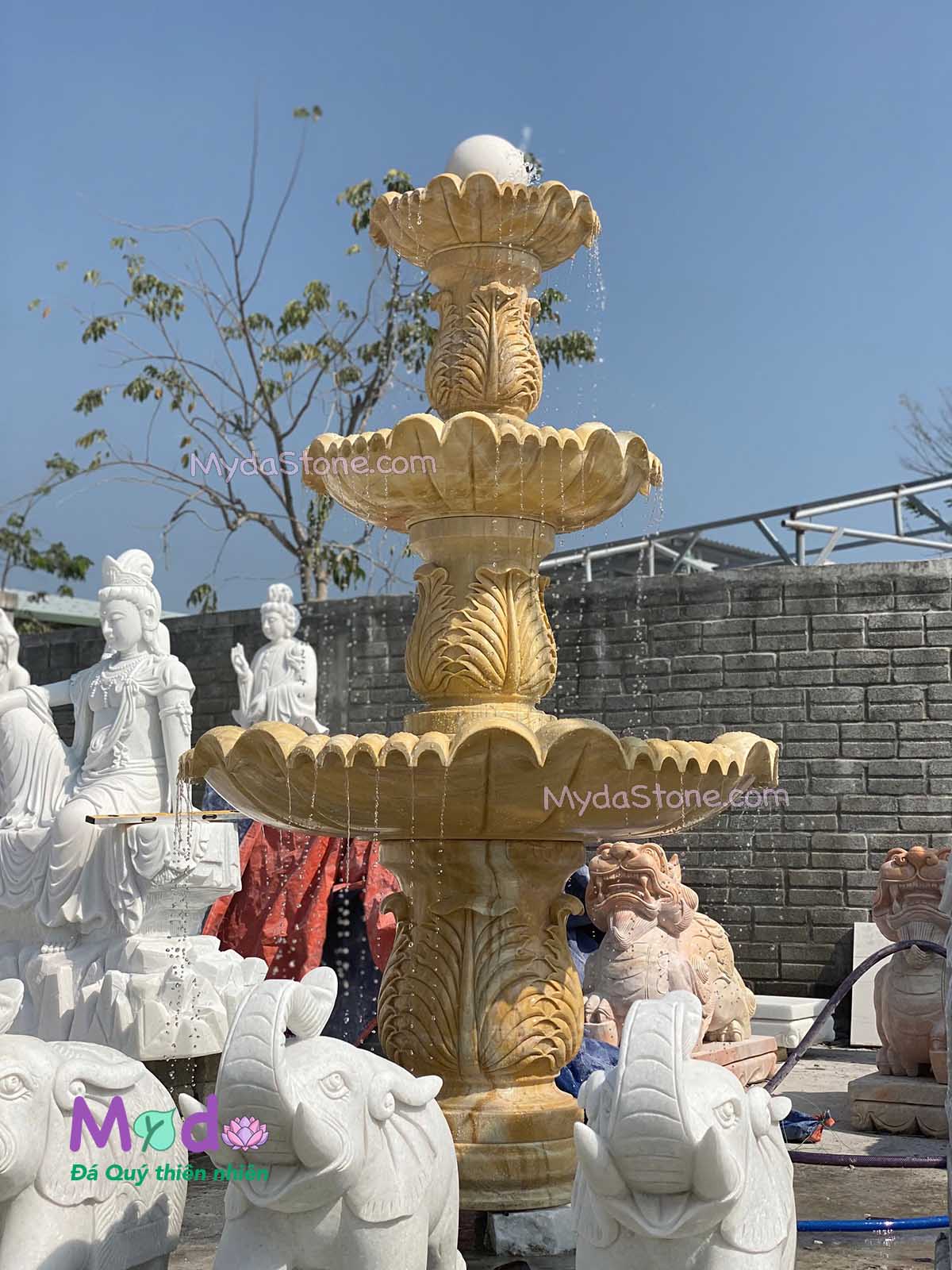 Đài Phun Nước đá Cà Rốt Vàng