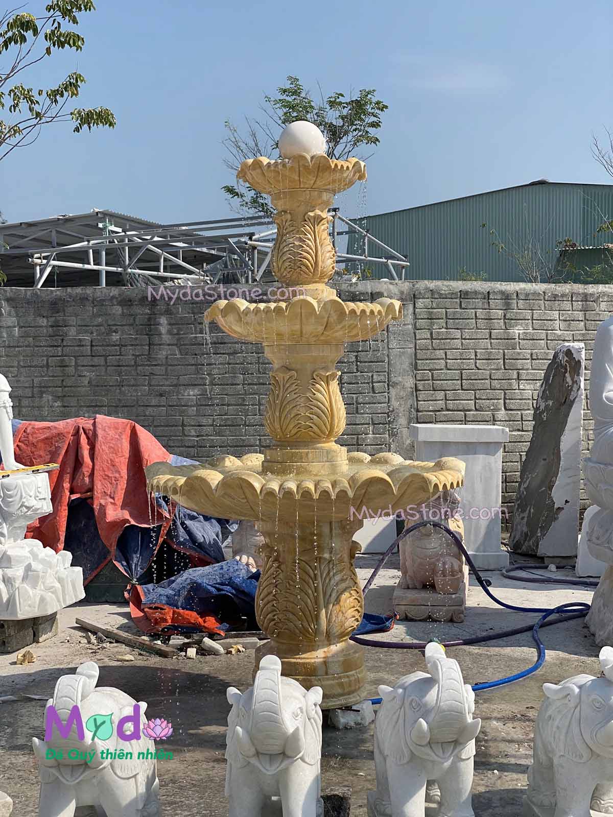 Đài Phun Nước đá Cà Rốt Vàng