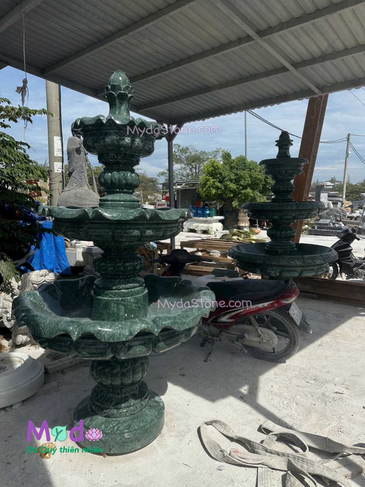 Đài Phun Nước đá Xanh Ấn Độ