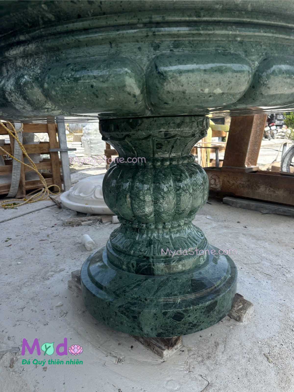 Đài Phun Nước đá Xanh Ấn Độ