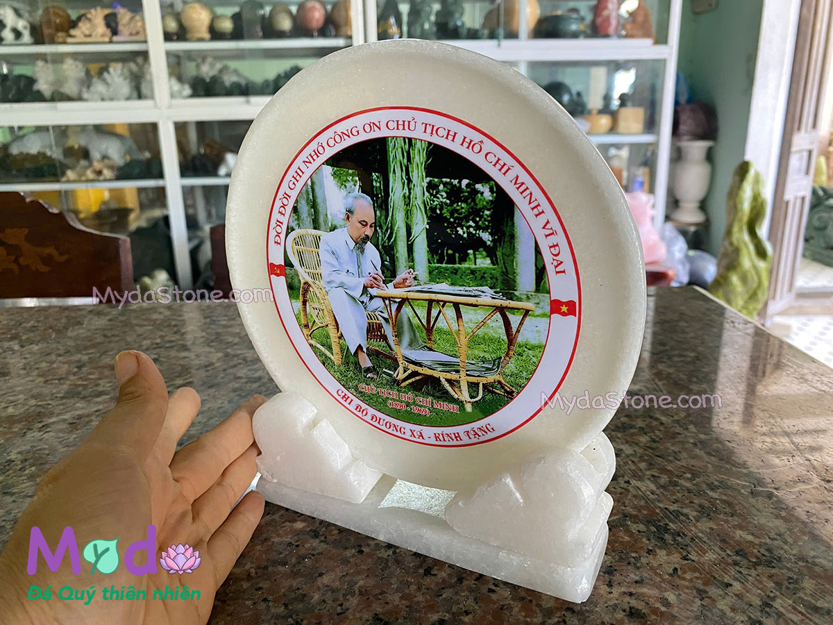 Đĩa đá In Hình Bác Hồ Làm Việc