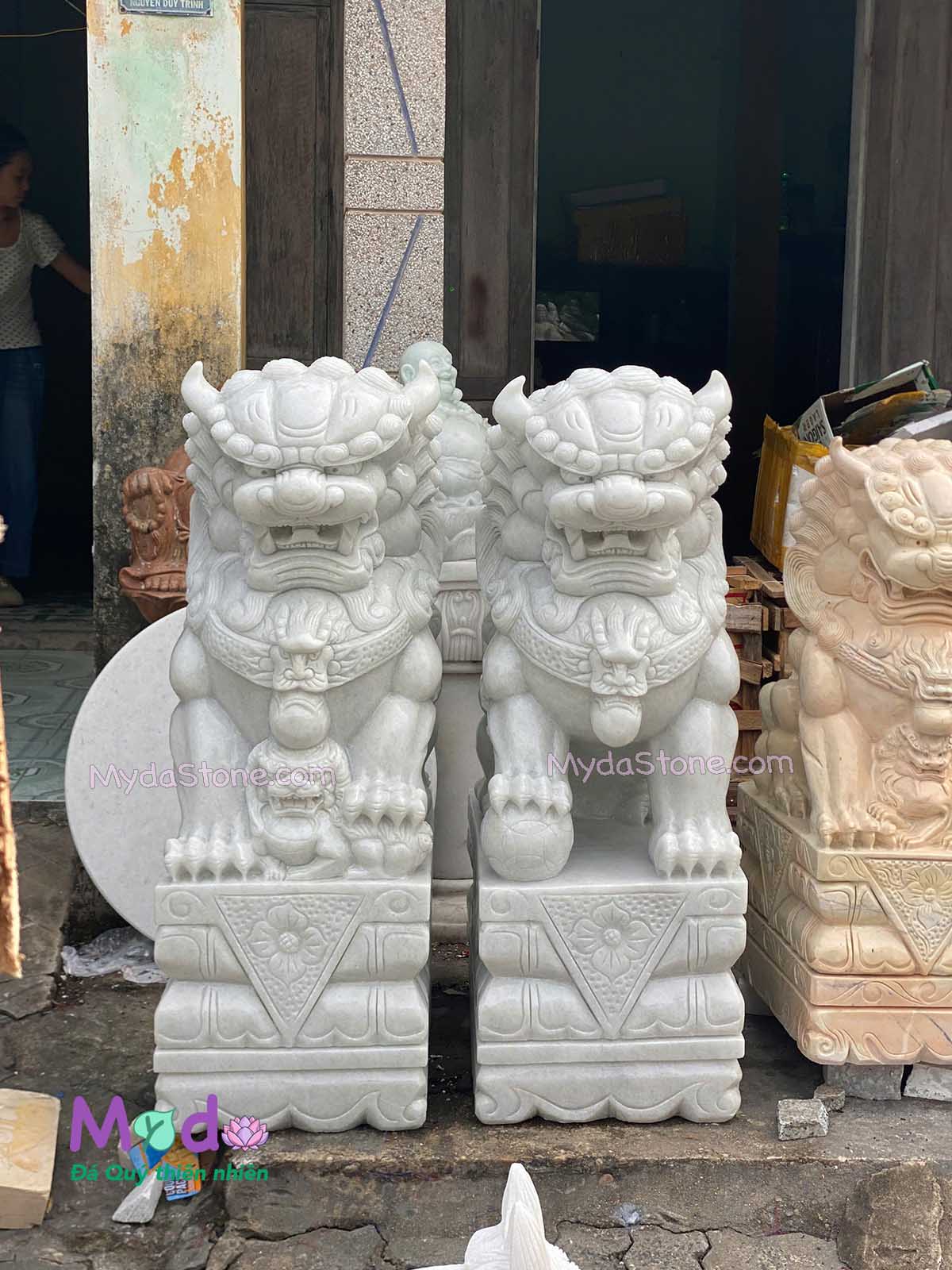 Tượng Kỳ Lân đá Cẩm Thạch Trắng