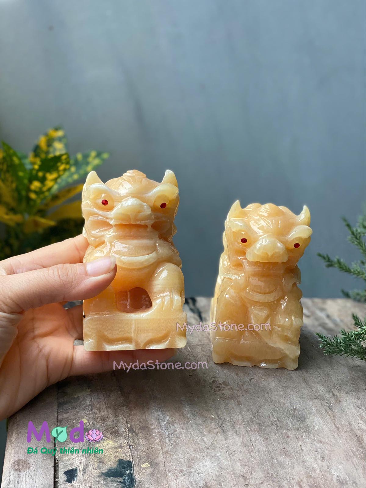 Tượng Kỳ Lân đá Ngọc Hoàng Long