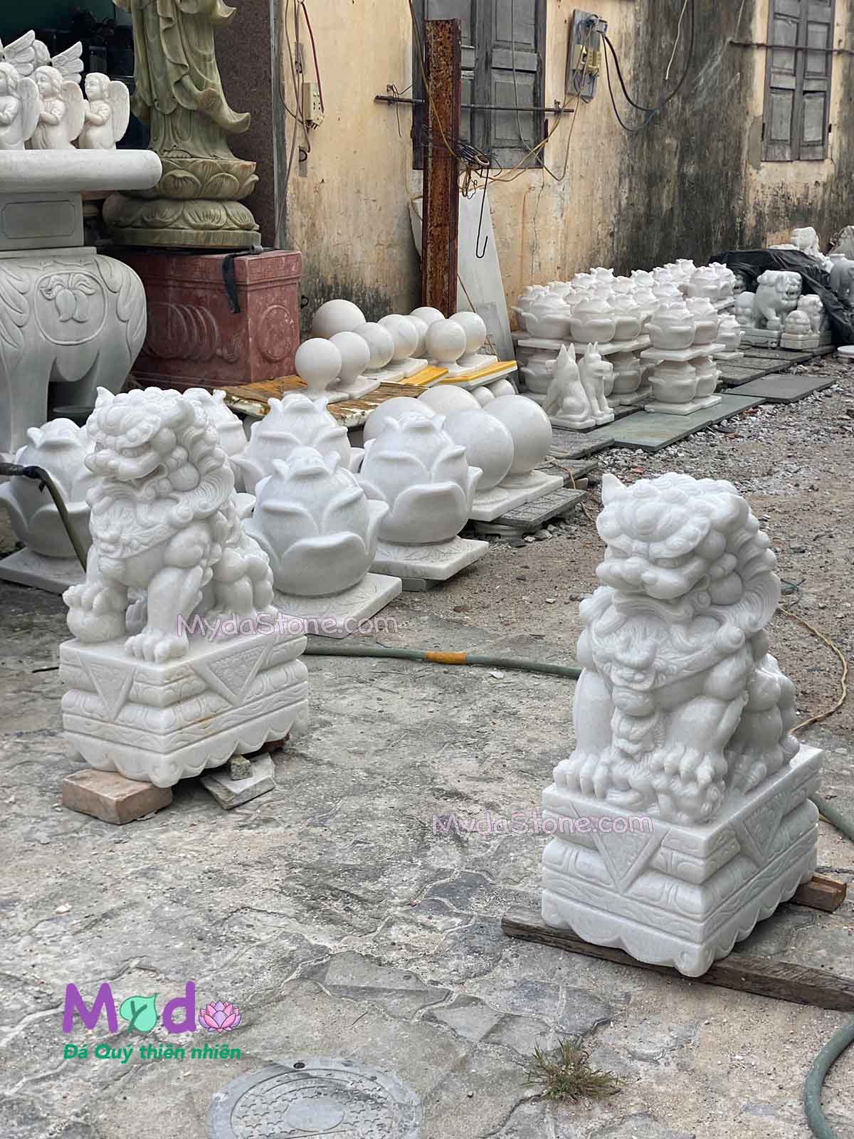 Kỳ Lân đá để Lăng Mộ đá Cẩm Thạch Trắng