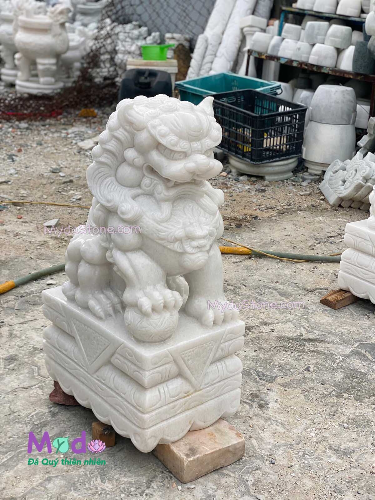 Kỳ Lân đá để Lăng Mộ đá Cẩm Thạch Trắng