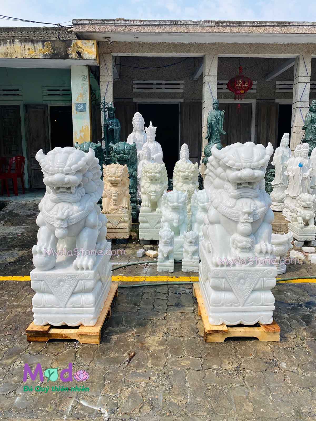 Tượng Kỳ Lân để Mộ đá Cẩm Thạch Trắng Xanh