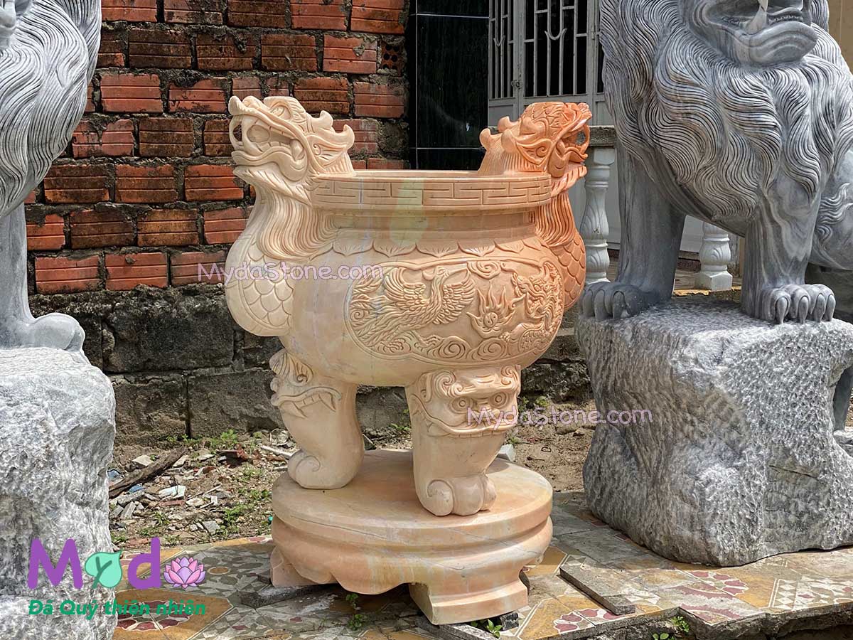 Lư Hương chạm rồng đá Cà Rốt Vàng