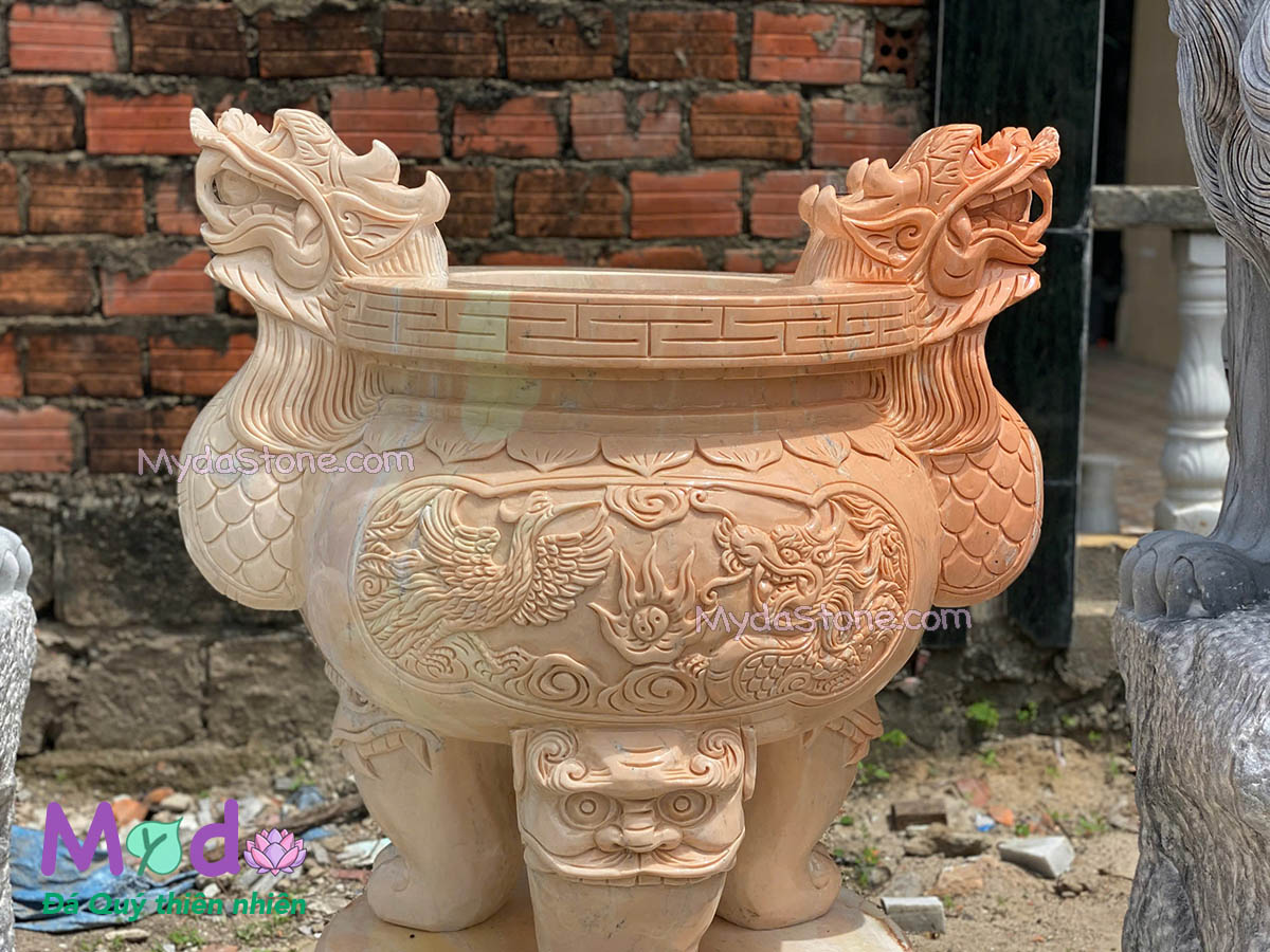 Lư Hương chạm rồng đá Cà Rốt Vàng