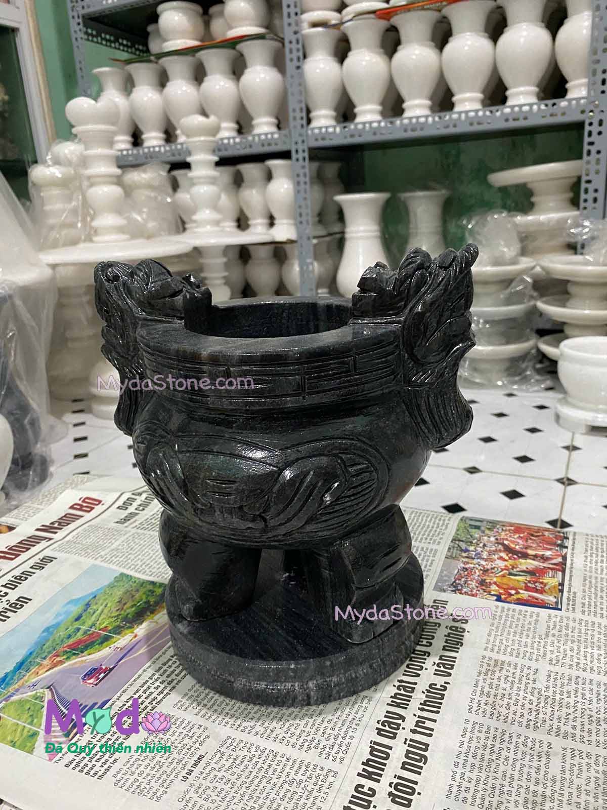 Lư Hương chạm rồng đá Cẩm Thạch Đen