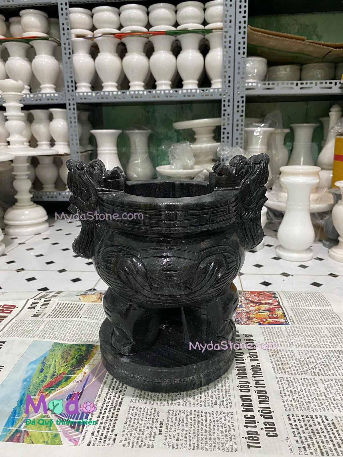 Lư Hương chạm rồng đá Cẩm Thạch Đen