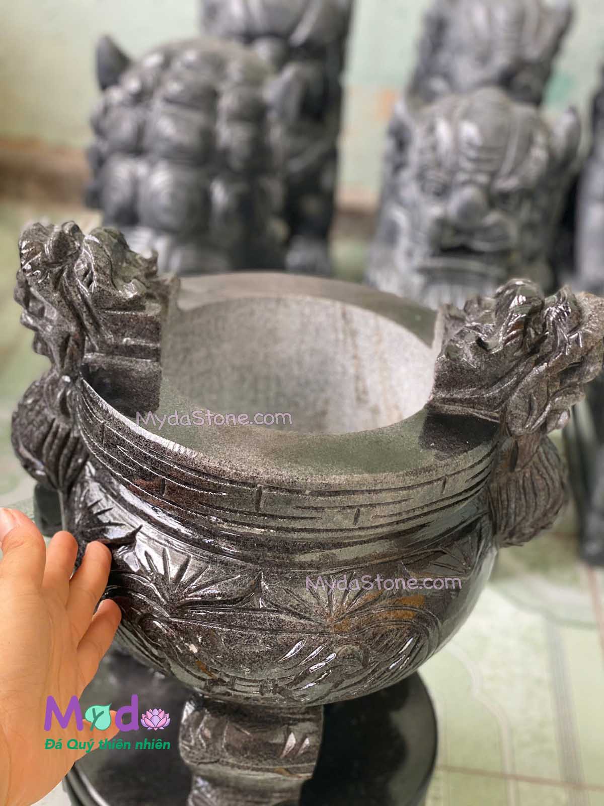 Lư Hương Chạm Rồng đá Cẩm Thạch Đen