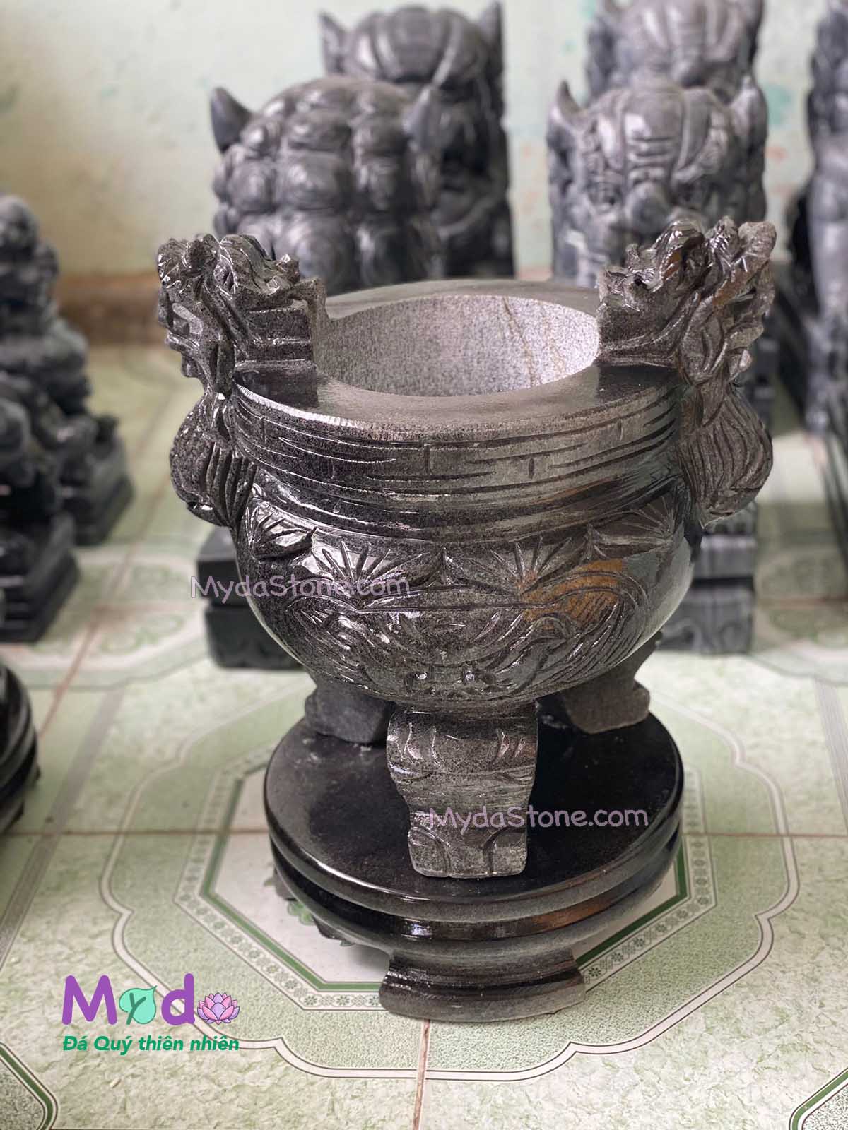 Lư Hương Chạm Rồng đá Cẩm Thạch Đen