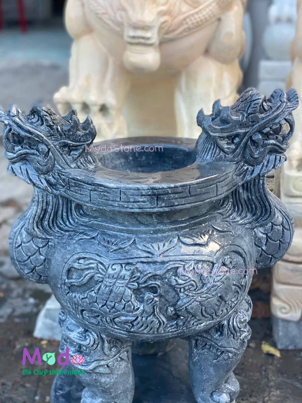 Lư Hương chạm rồng đá Cẩm Thạch Đen