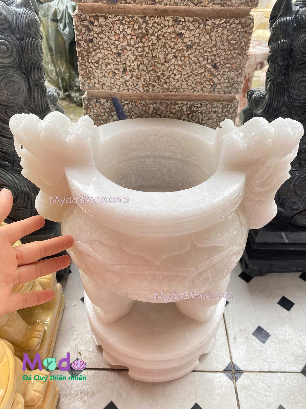 Lư Hương chạm rồng đá Cẩm Thạch Trắng
