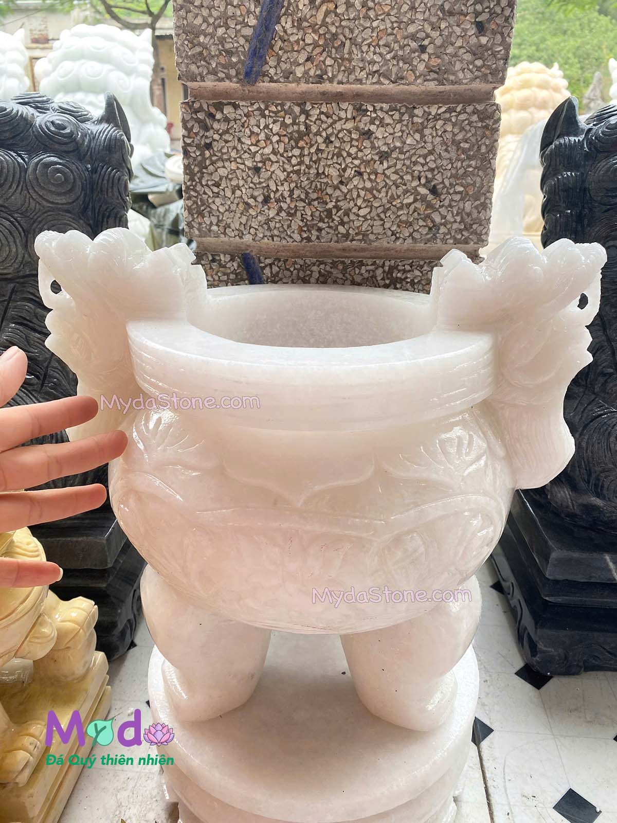 Lư Hương chạm rồng đá Cẩm Thạch Trắng
