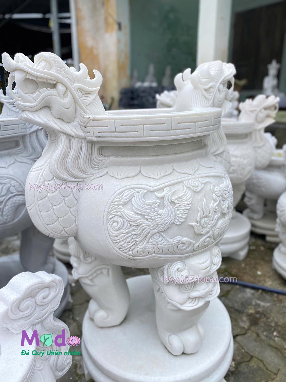 Lư Hương chạm rồng đá Cẩm Thạch Trắng