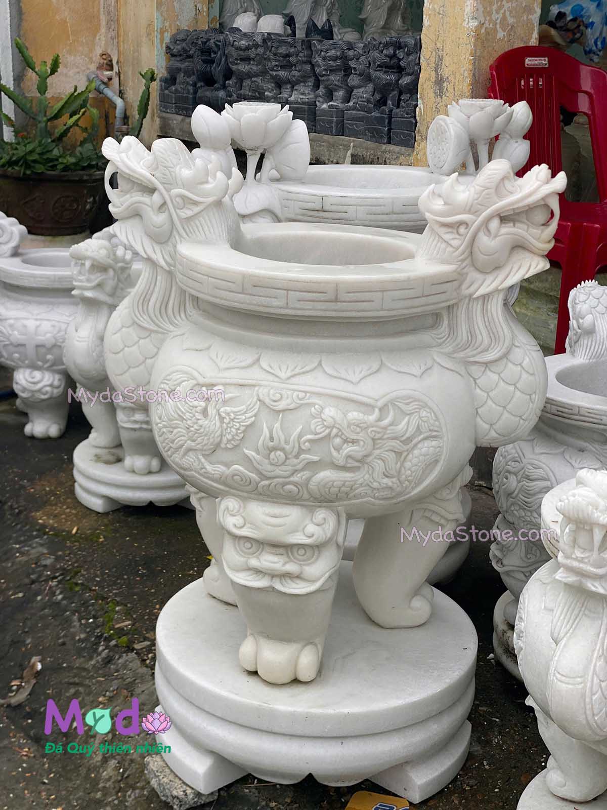 Lư Hương chạm rồng đá Cẩm Thạch Trắng