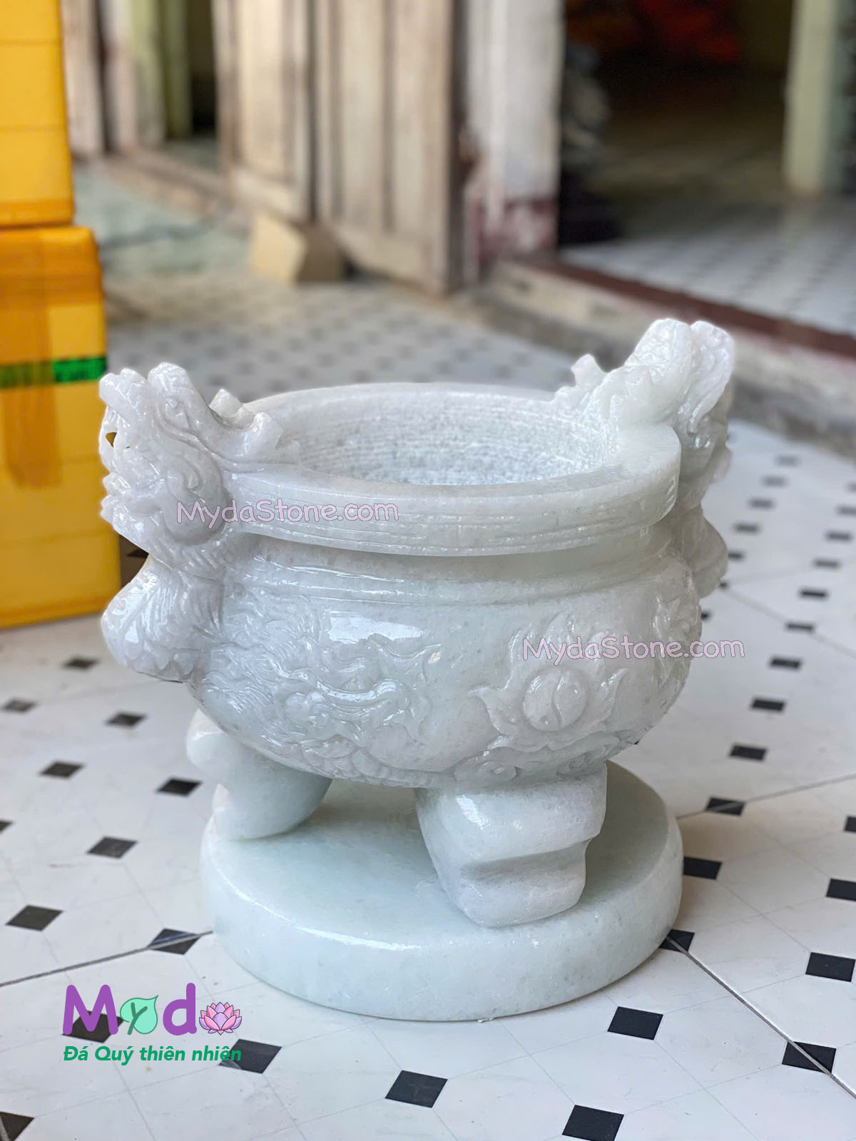 Lư Hương chạm rồng đá Cẩm Thạch Trắng Xanh