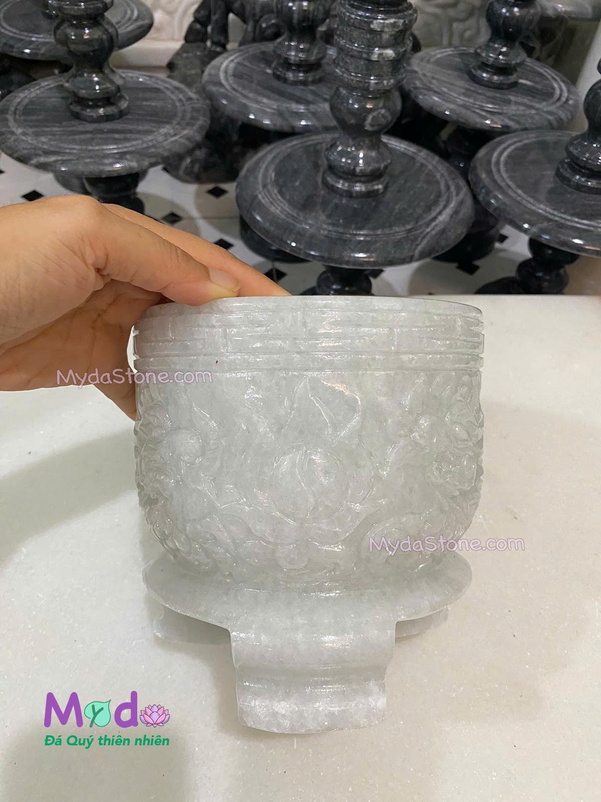 Lư Hương chạm rồng đá Cẩm Thạch Trắng Xanh