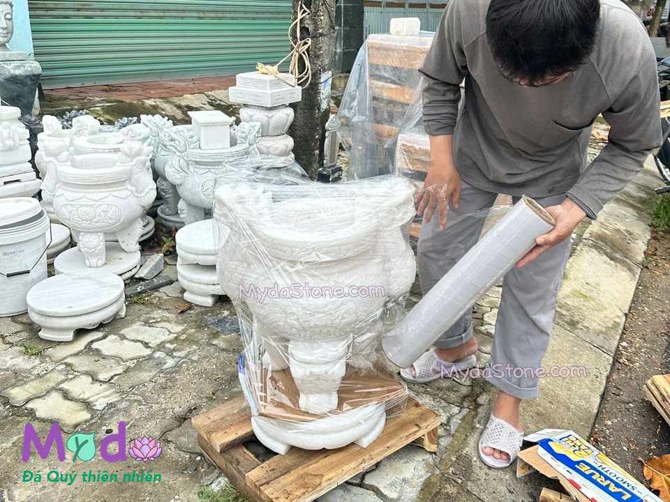 Lư Hương chạm rồng đá Cẩm Thạch Trắng