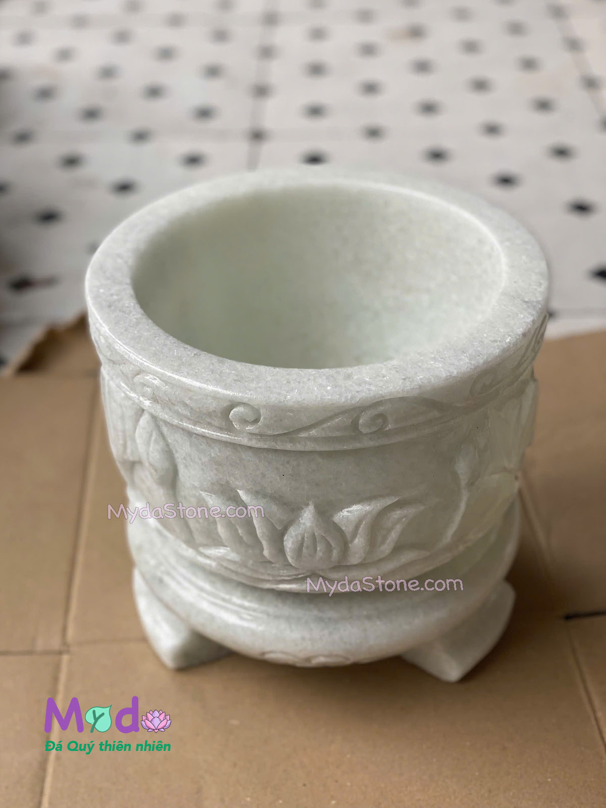Lư Hương chạm sen đá Cẩm Thạch Trắng Xanh
