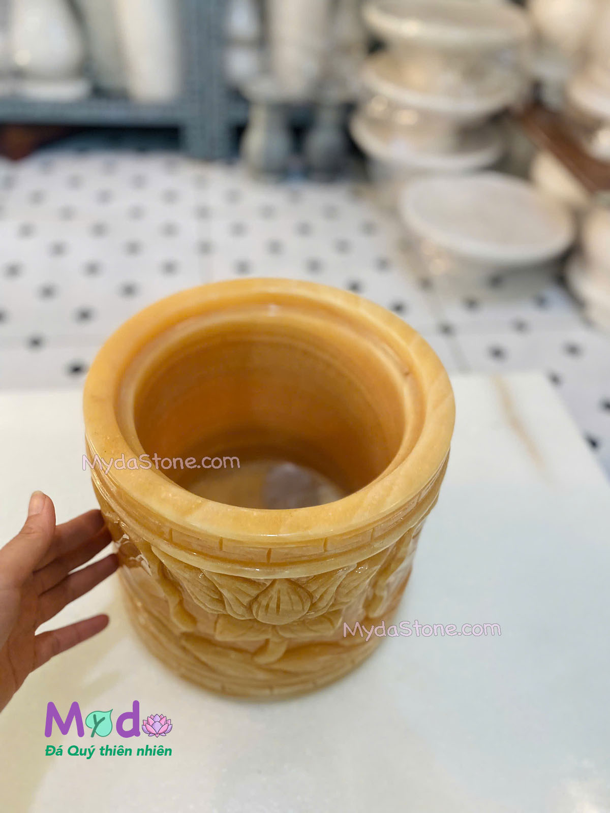 Lư Hương chạm sen đá Ngọc Hoàng Long