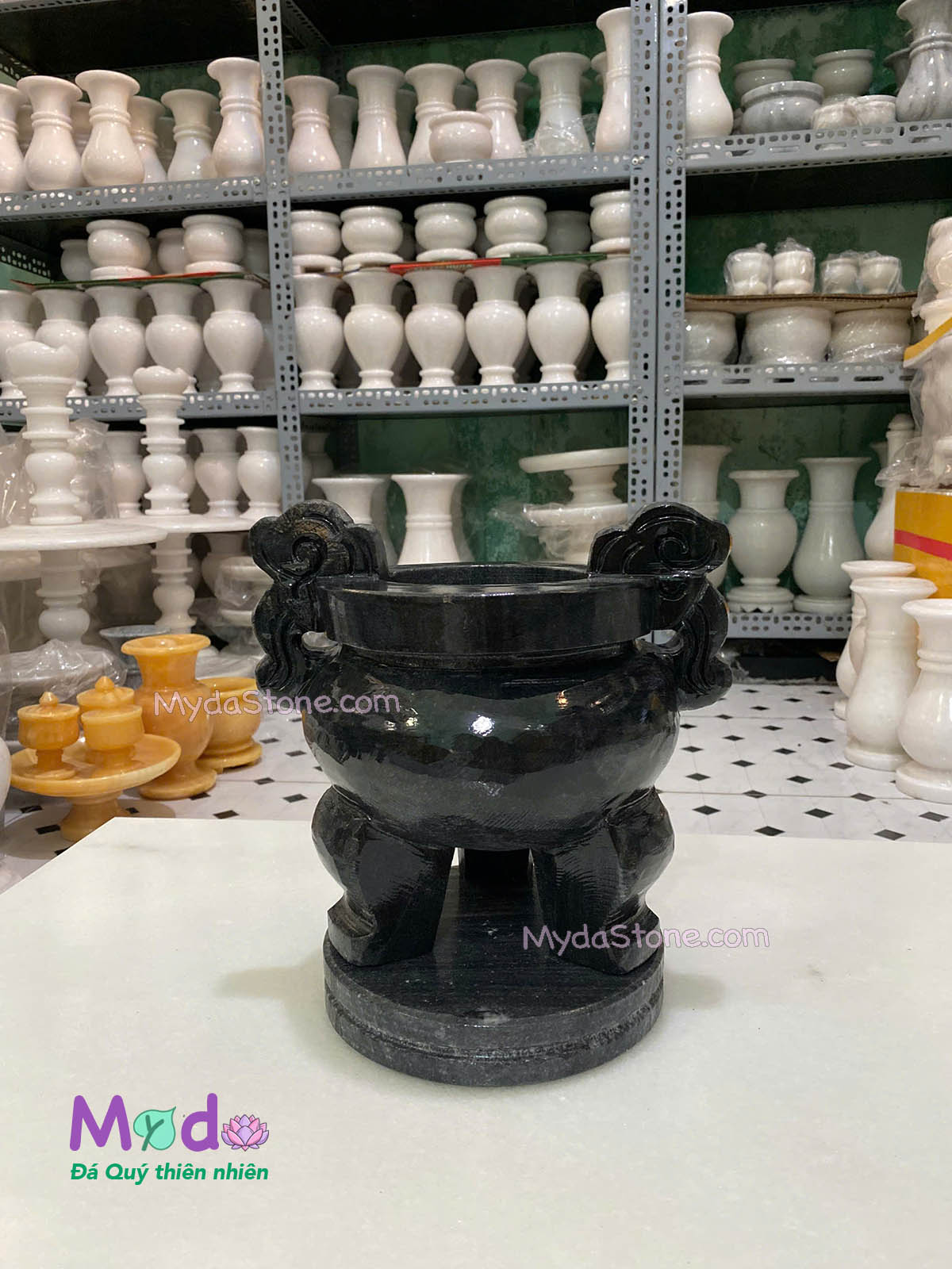 Lư Hương Công Giáo đá Cẩm Thạch Đen