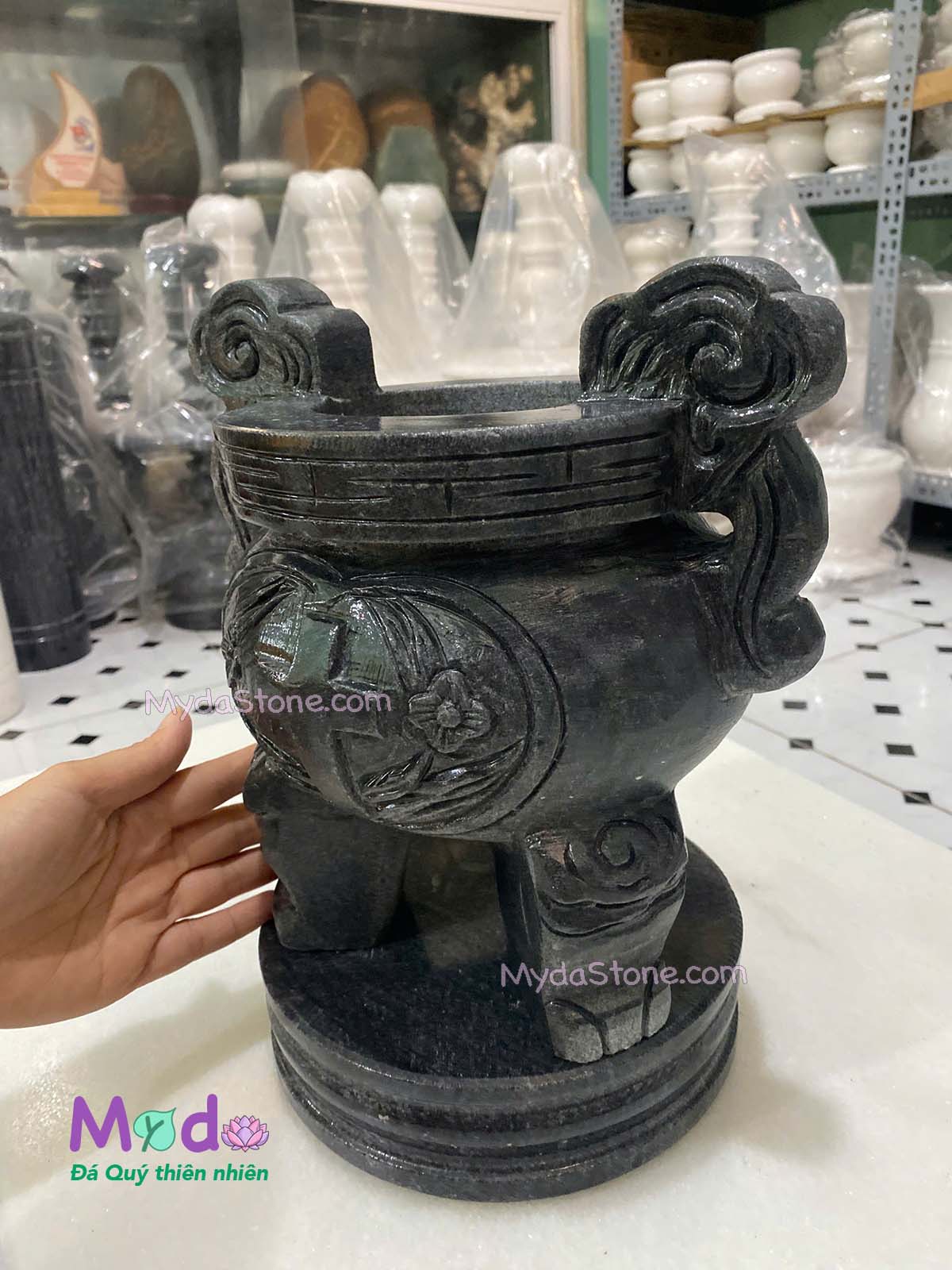 Lư Hương Công Giáo đá Cẩm Thạch Đen