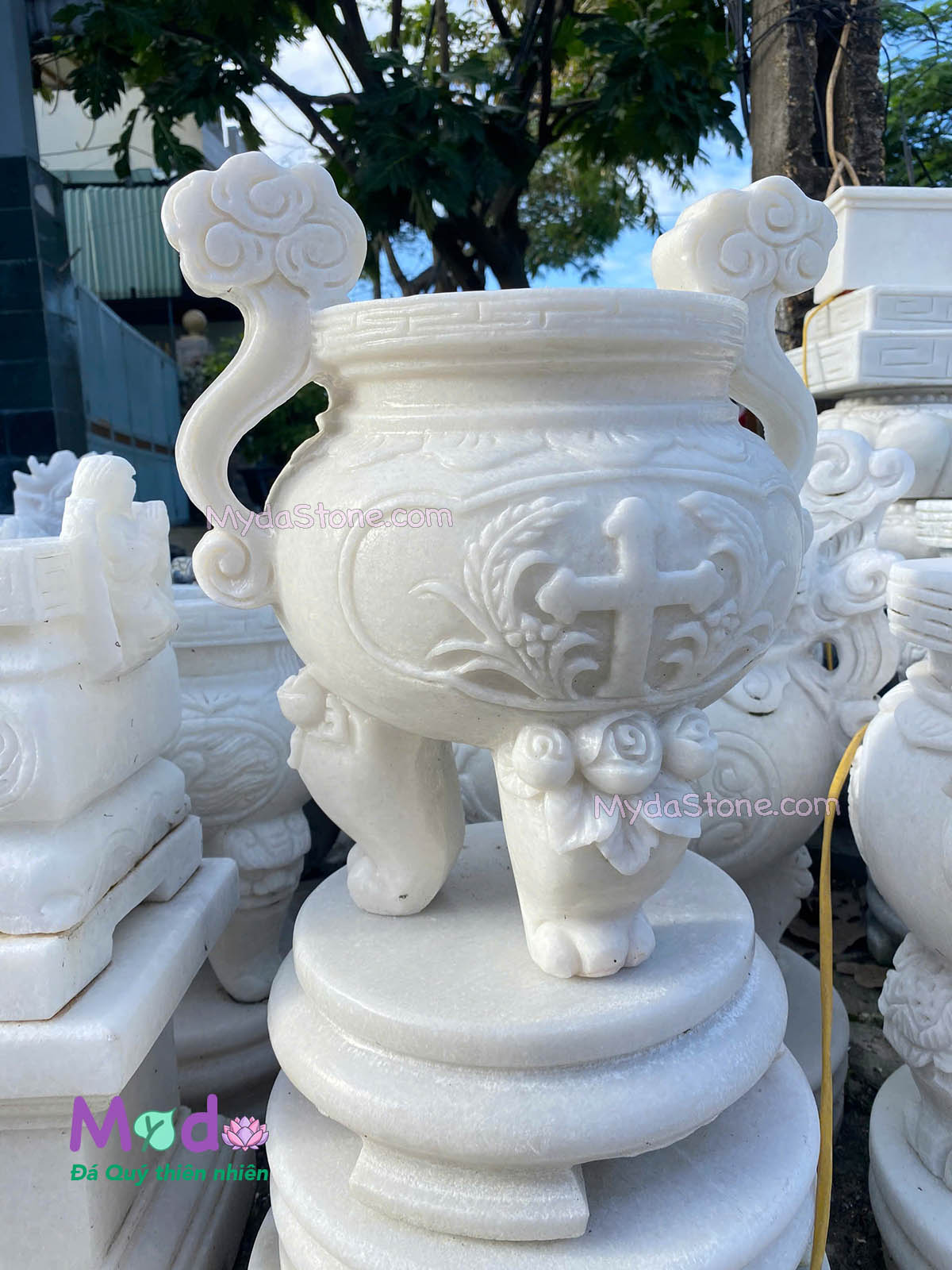 Lư Hương Công Giáo đá Cẩm Thạch Trắng