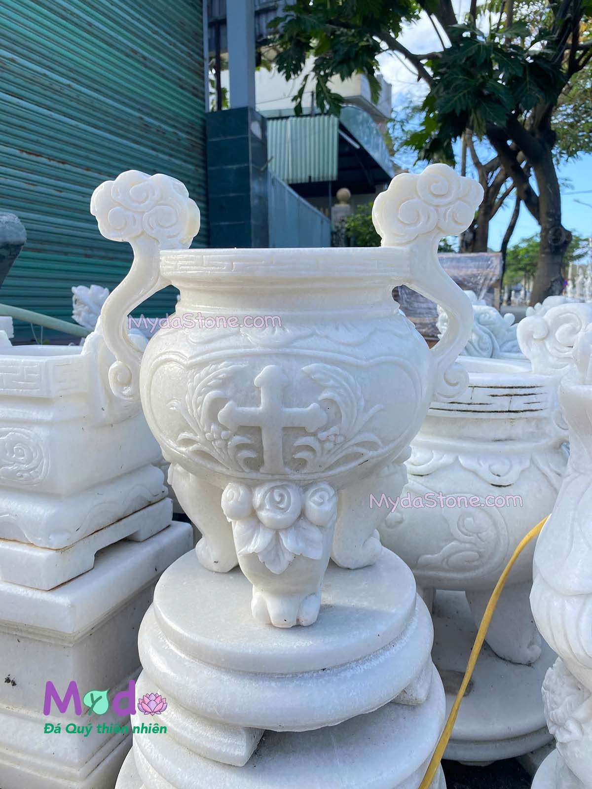 Lư Hương Công Giáo đá Cẩm Thạch Trắng
