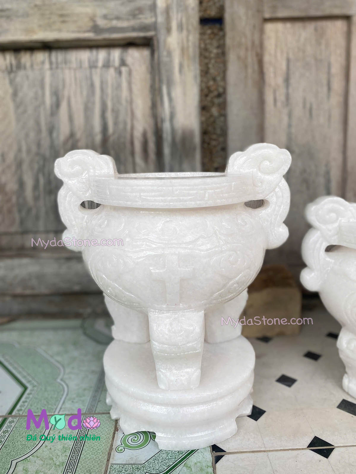 Lư Hương Công Giáo đá Cẩm Thạch Trắng